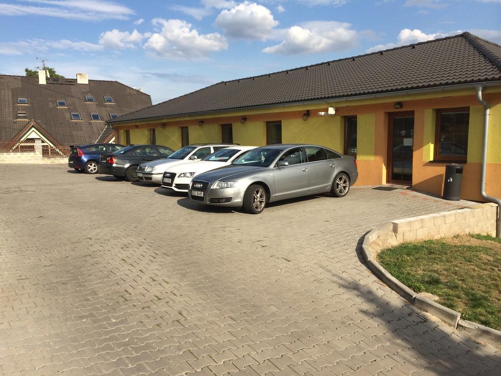 Hotel Pohadka Most Exterior foto