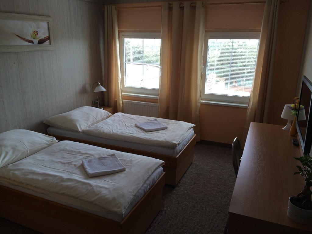 Hotel Pohadka Most Zimmer foto